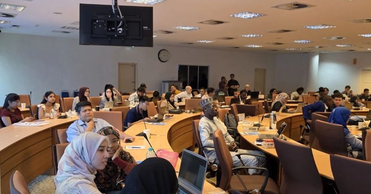 Participants at the AI in Neuroscience with Integrity workshop at Universiti Putra Malaysia