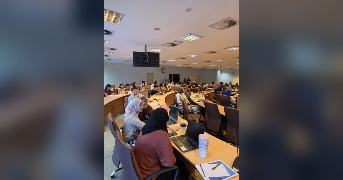 Participants at the AI in Neuroscience with Integrity workshop at Universiti Putra Malaysia